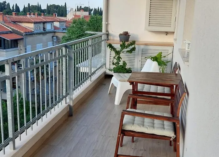 Skenza's Loft Near And Center Apartmán Split